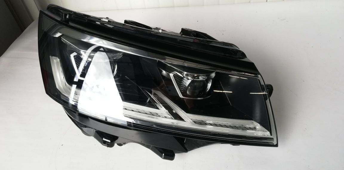 Десен фар Volkswagen Multivan T6 (2019-2023)