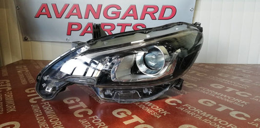 Ляв фар Peugeot 108 2014-