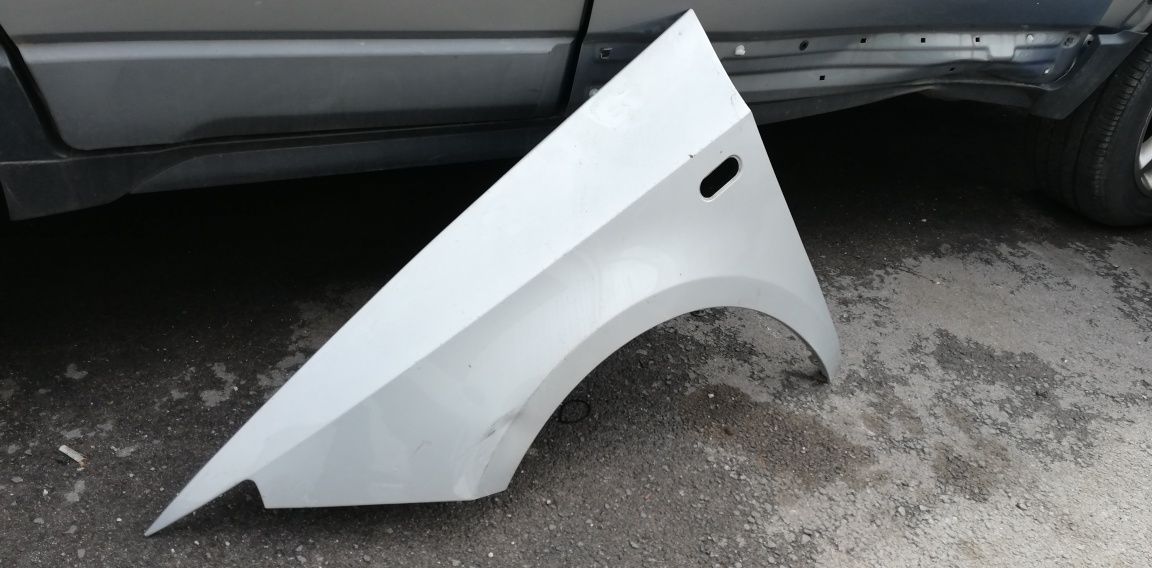 Ляв калник Seat Ibiza 4 (2008-2017)