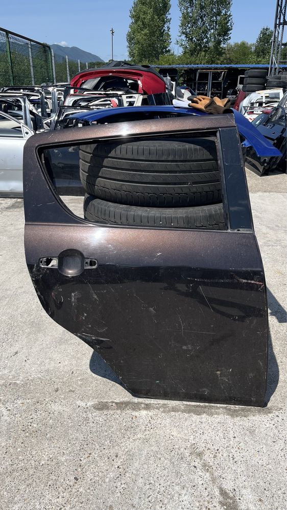 Задна дясна врата Suzuki Alto