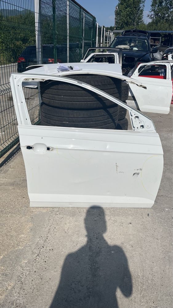 Предна лява и дясна врата Volkswagen Polo 2G 2023г