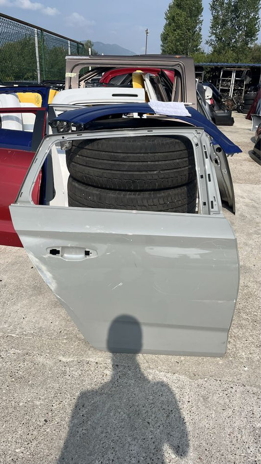 Задна дясна врата Skoda Kamiq