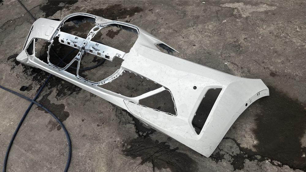 Предна броня BMW i4 G26 2021-
