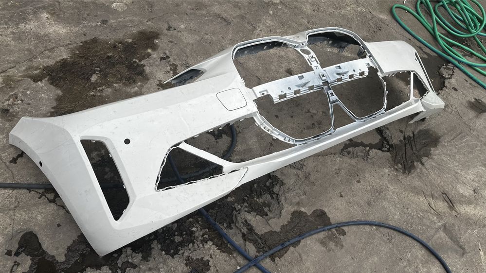 Предна броня BMW i4 G26 2021-