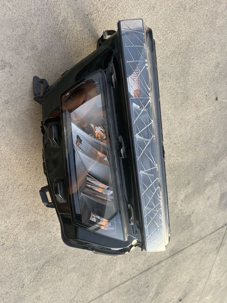 Фар Skoda Kamiq Full Led 2бр LED