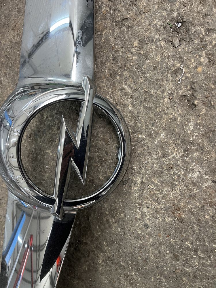 Решетка Opel Insignia