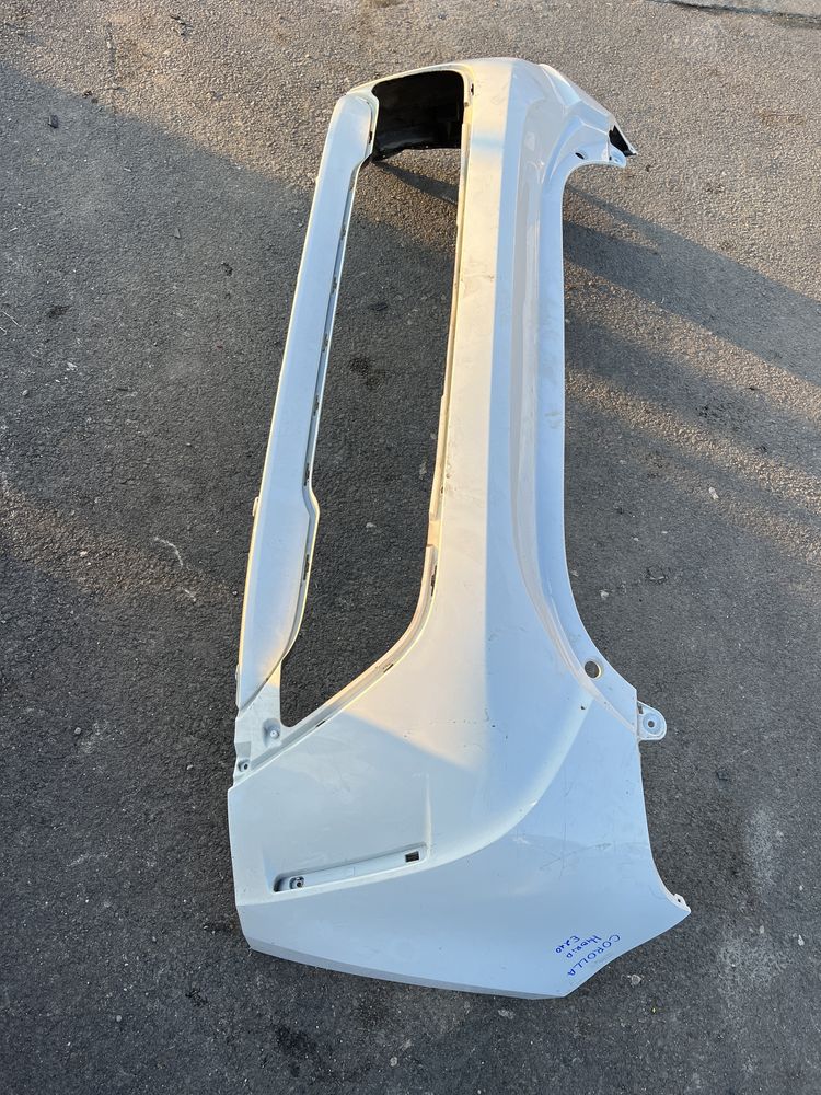 2 броя задна броня Toyota Corolla E210 2018-