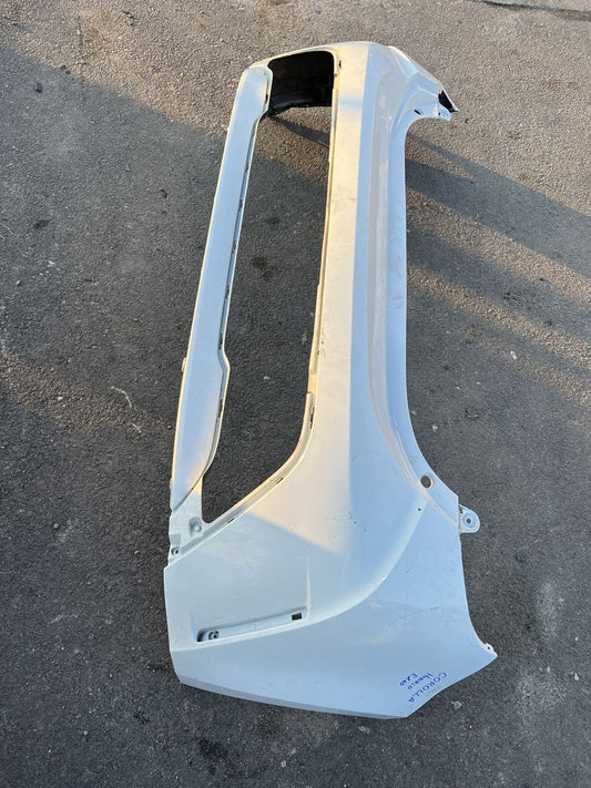 2 броя задна броня Toyota Corolla E210 2018-
