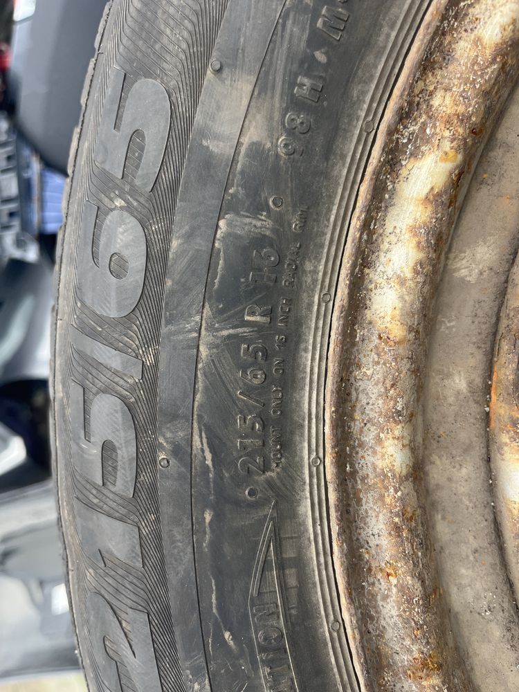 Гуми 215 65 16 Semperit