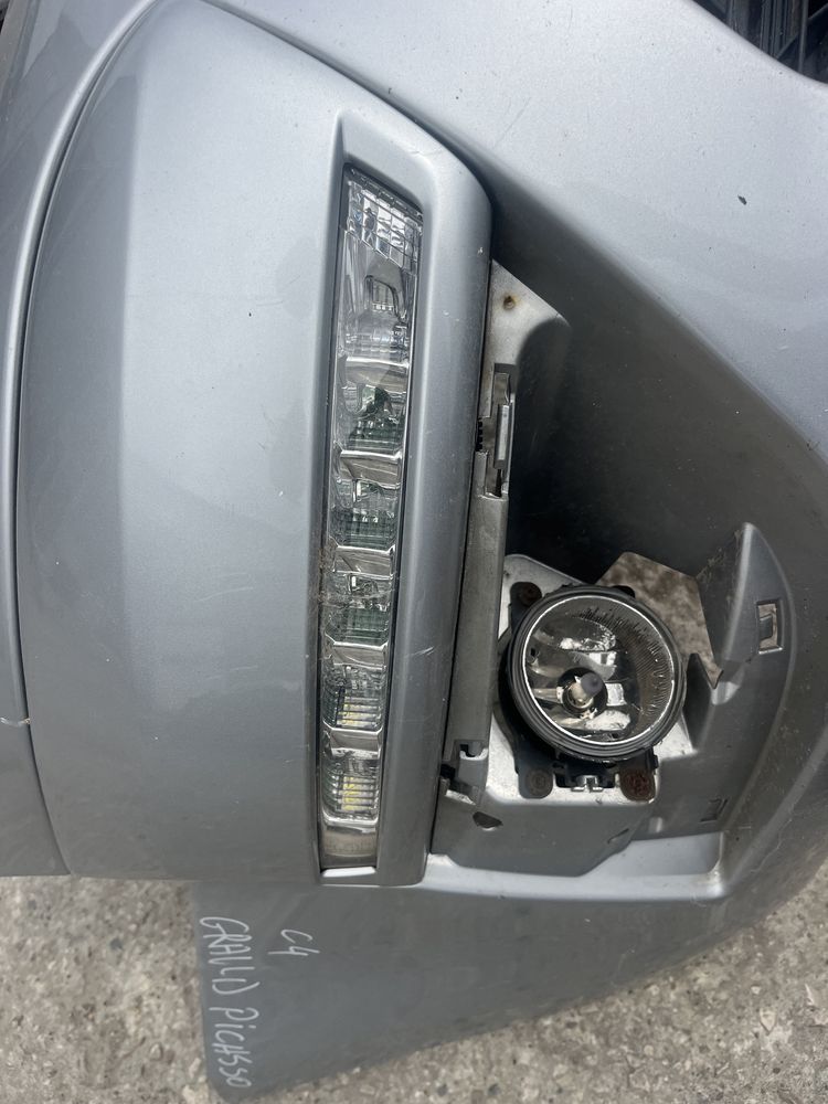 Броня и халоген Citroen C4 Picasso 2012г