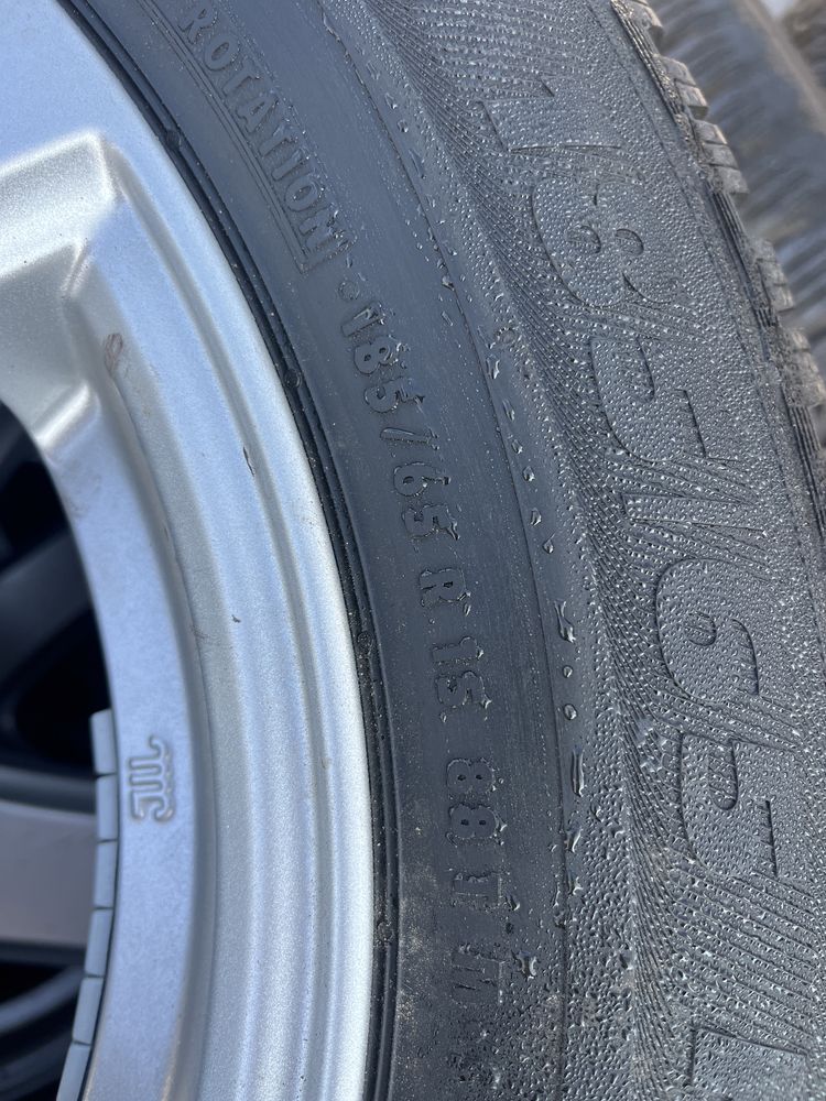 Гуми 185 65 15 Semperit 2018г