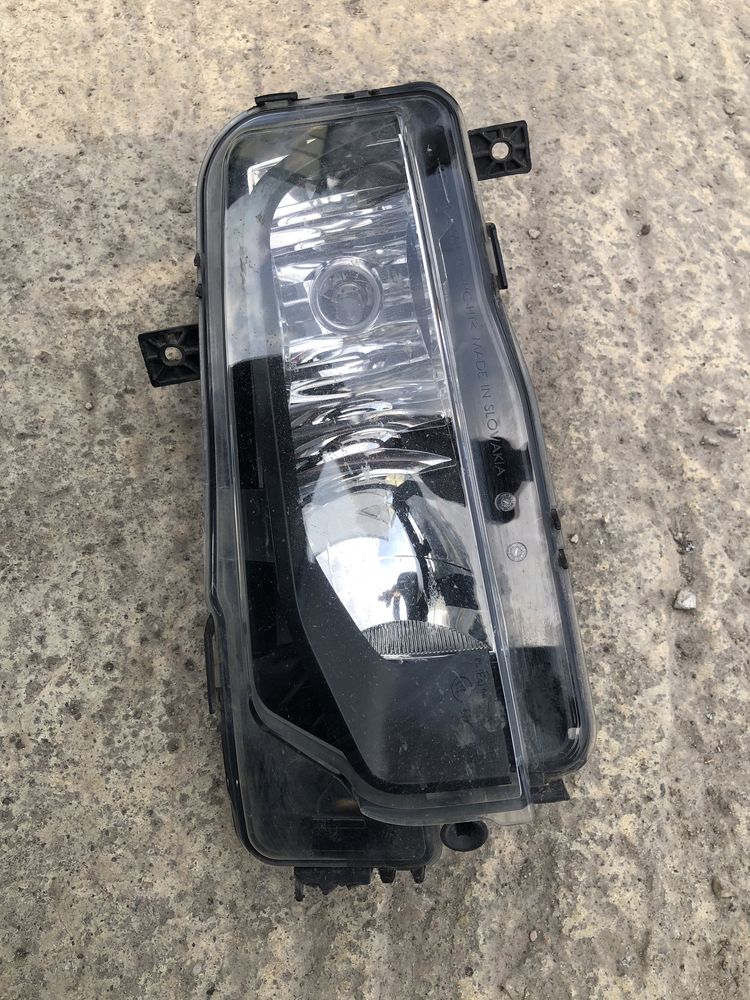 Халоген Volkswagen T6 ляв и десен