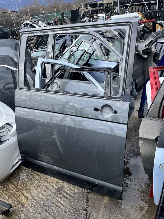 Предна дясна и задна врата VW T5 Caravelle