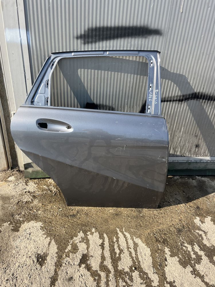 Врата Mercedes B class W246