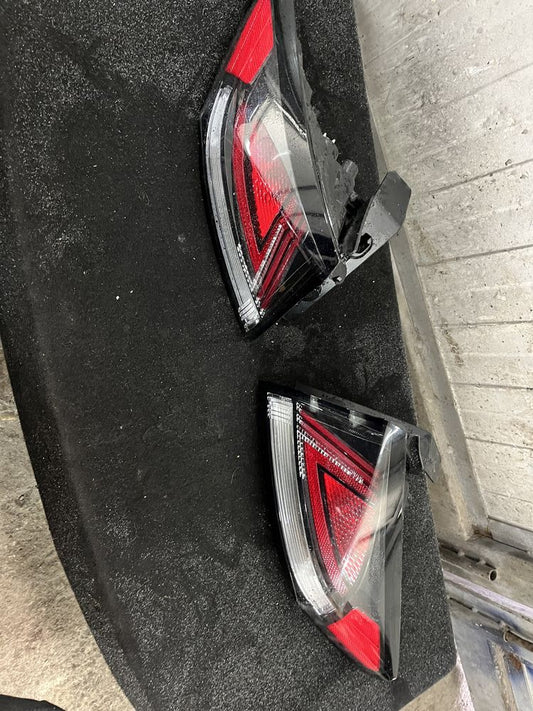 Стоп Hyundai Ioniq
